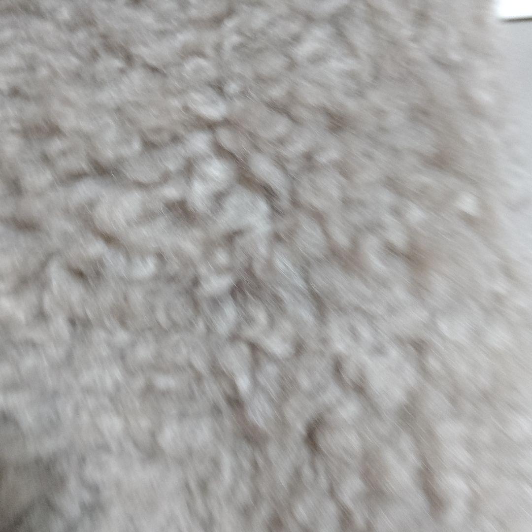 Jinesボア フード付きベスト ベージュ　新品未使用、定価21.780円