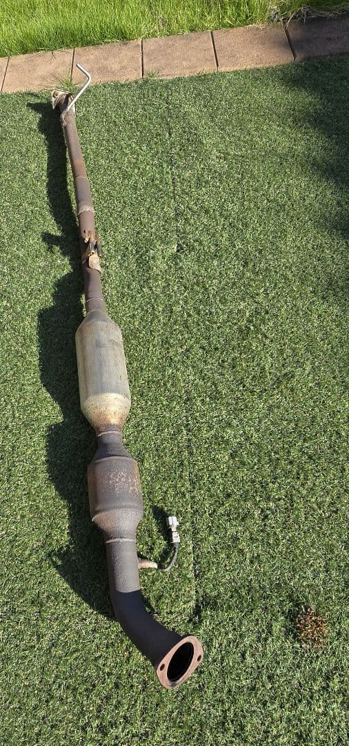 ヴォクシー用ストレートマフラー(触媒コンバーター付き)