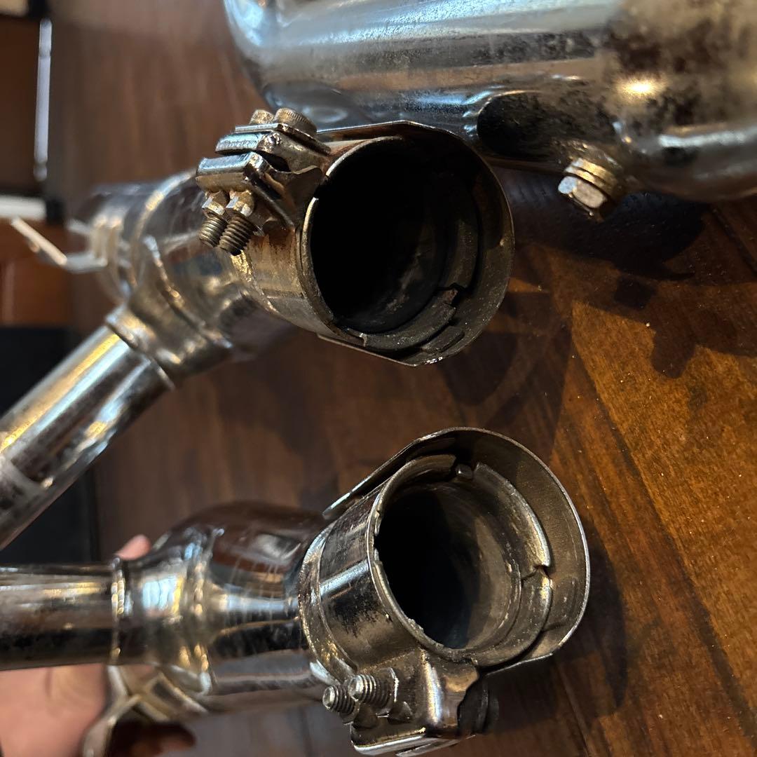 シ*ス様 スズキ　イントルーダー750 純正マフラー　 2本だし