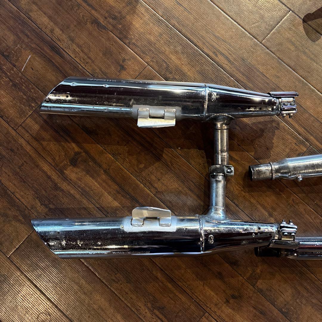 シ*ス様 スズキ　イントルーダー750 純正マフラー　 2本だし