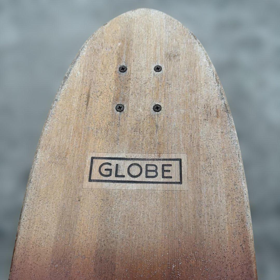 GLOBE グラデーションスケートボード