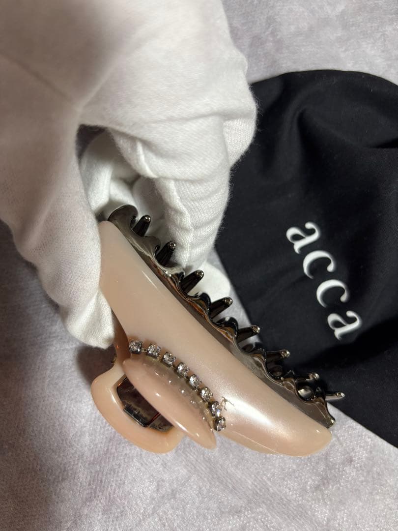 【極美品】アッカ　acca クリップ　大　L コラーナ　ミルクティー