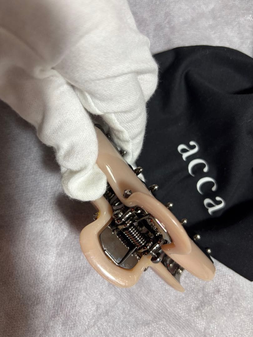 【極美品】アッカ　acca クリップ　大　L コラーナ　ミルクティー