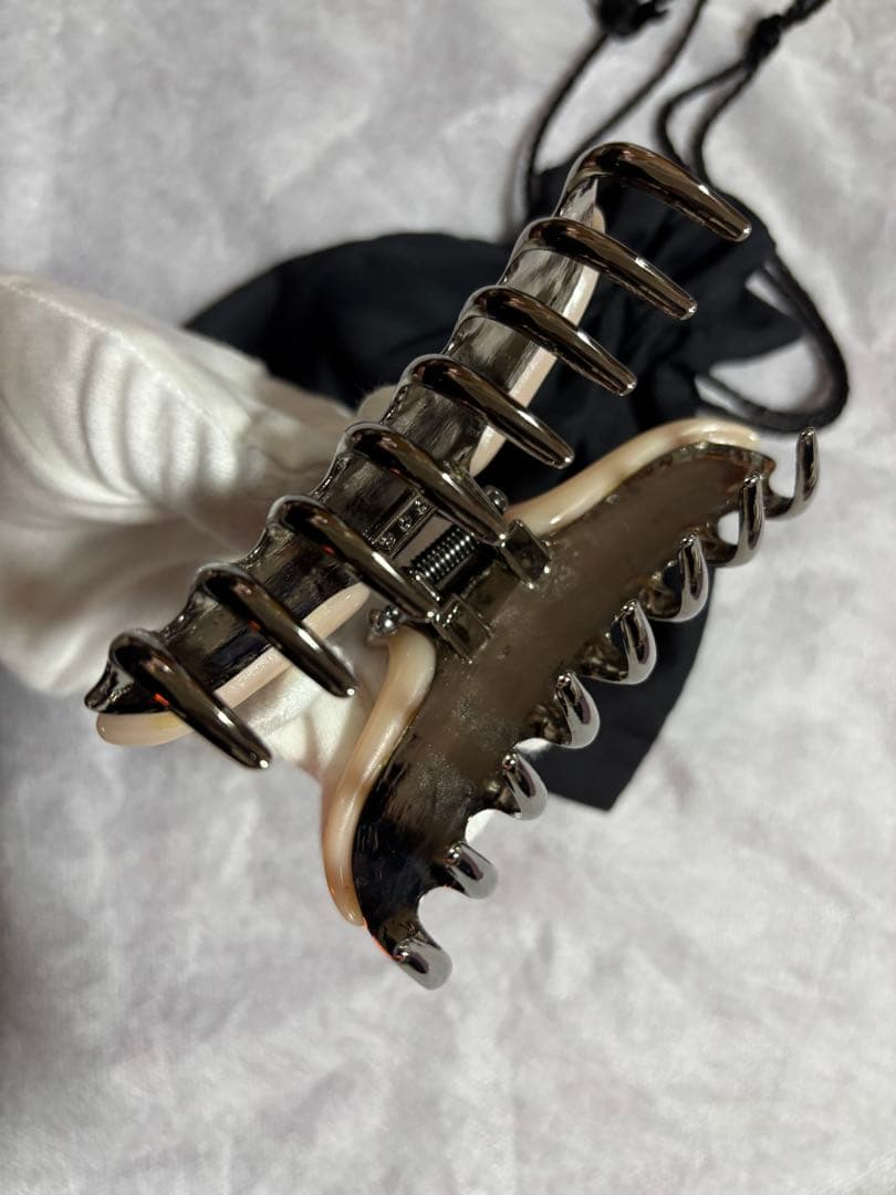 【極美品】アッカ　acca クリップ　大　L コラーナ　ミルクティー