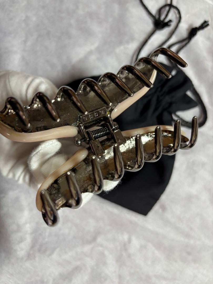 【極美品】アッカ　acca クリップ　大　L コラーナ　ミルクティー