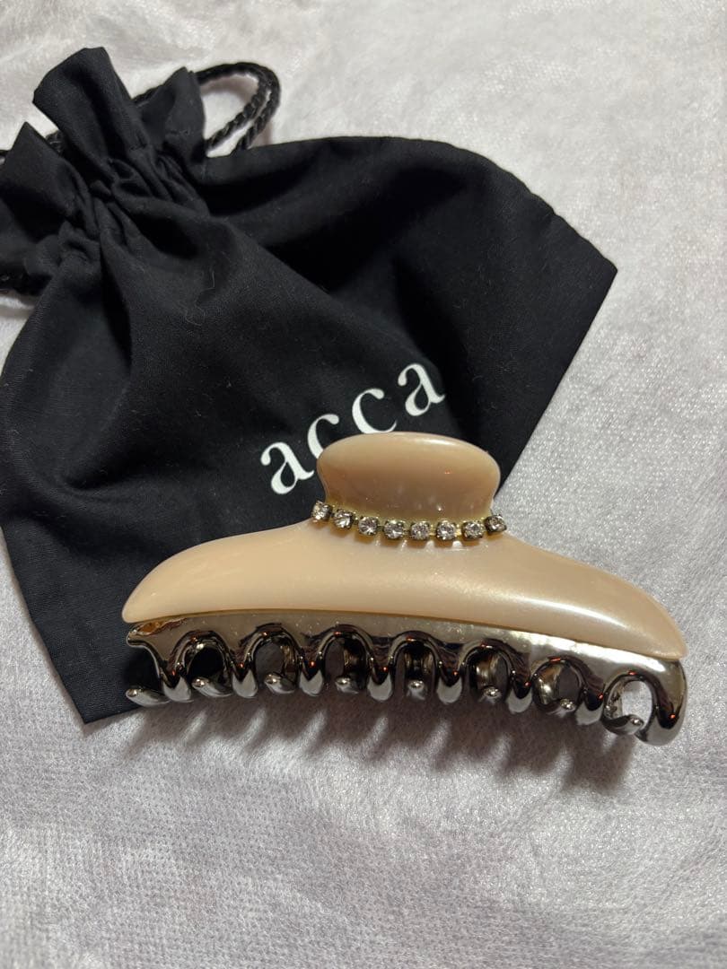 【極美品】アッカ　acca クリップ　大　L コラーナ　ミルクティー
