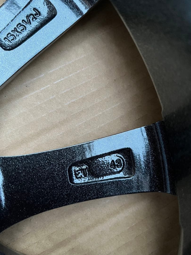 シルバー 15インチ ホイール 4X100 4穴　①