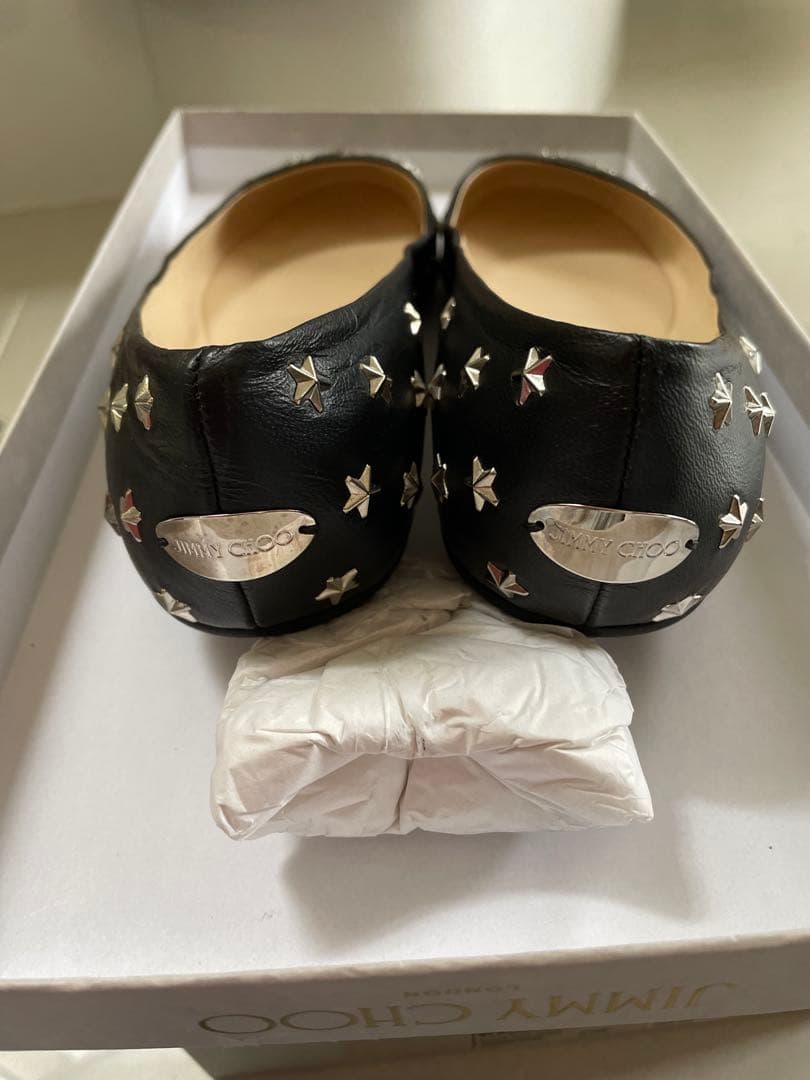 JIMMY CHOO ブラック フラットシューズ 星型スタッズ
