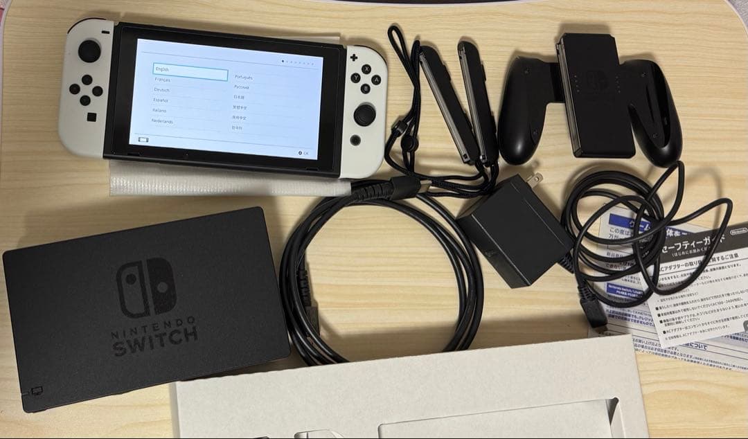 Nintendo Switch バッテリー強化版 中古 ジョイコン ホワイト