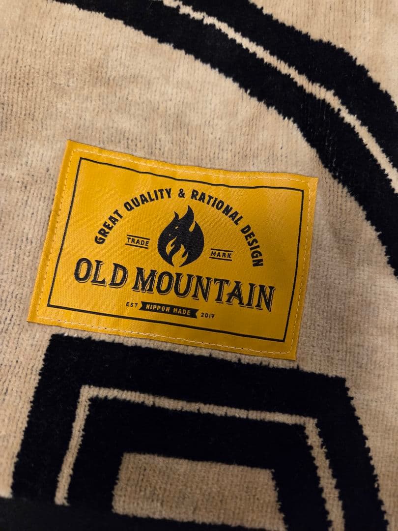 オールドマウンテン kakemono old mountainベージュ×ブラック