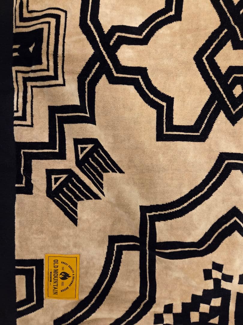 オールドマウンテン kakemono old mountainベージュ×ブラック