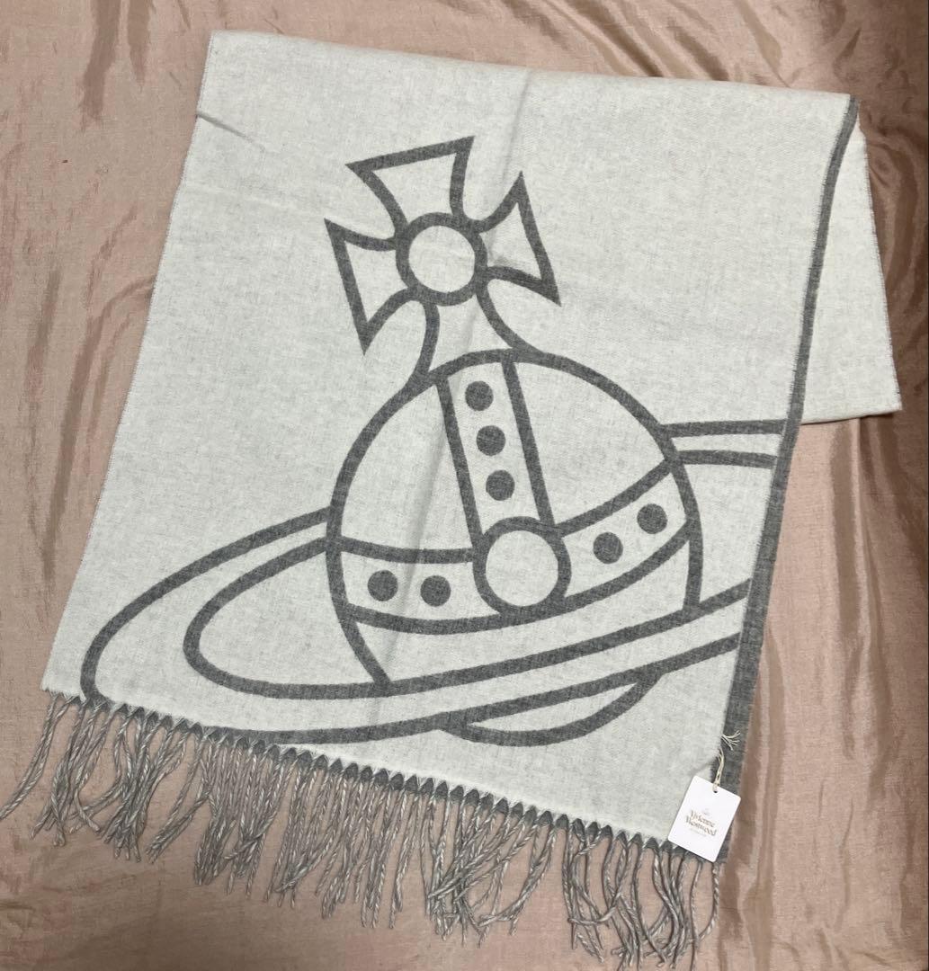 ⭐︎新年セール⭐︎未使用タグ付Vivienne Westwoodストール　オーブ白