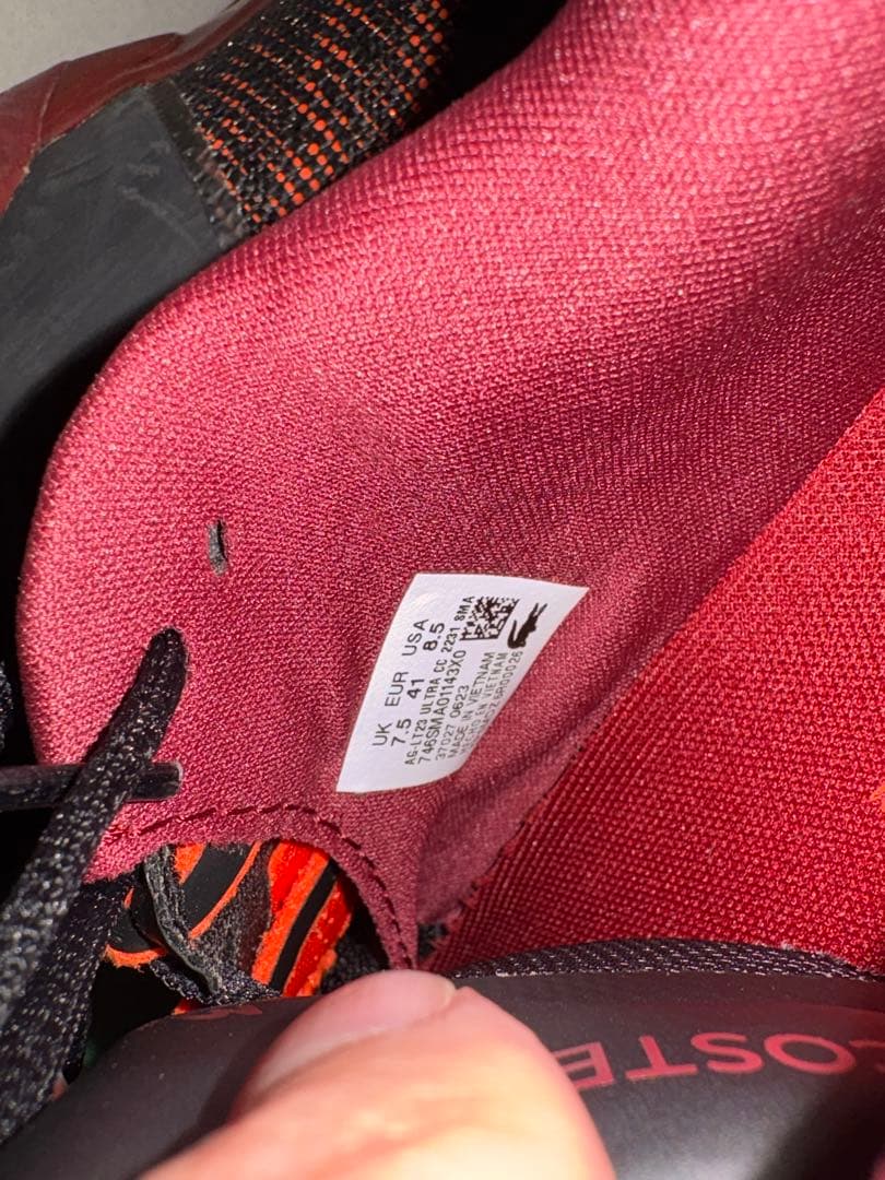 LACOSTE テニスシューズ ブラック/オレンジ