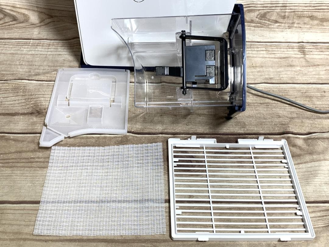 コロナ 23畳 除湿能力9L/日 衣類乾除湿機 CD-H1021 2021年製