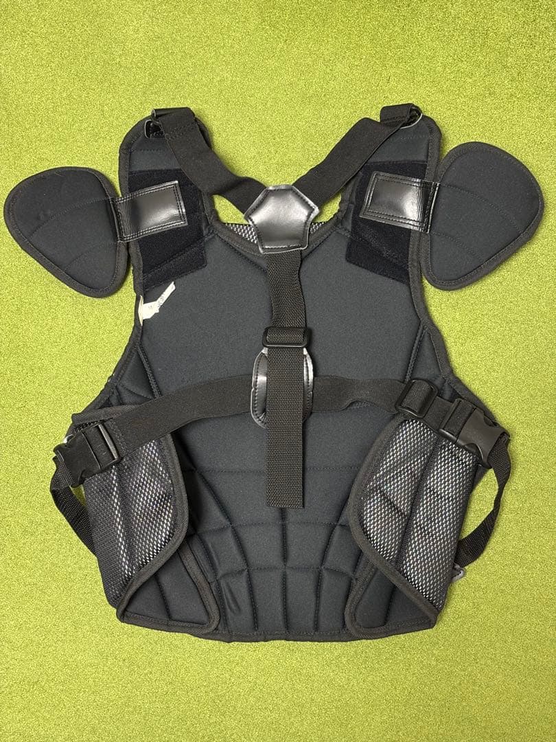 【ミズノ】　キャッチャー防具　プロテクター　軟式用　一般