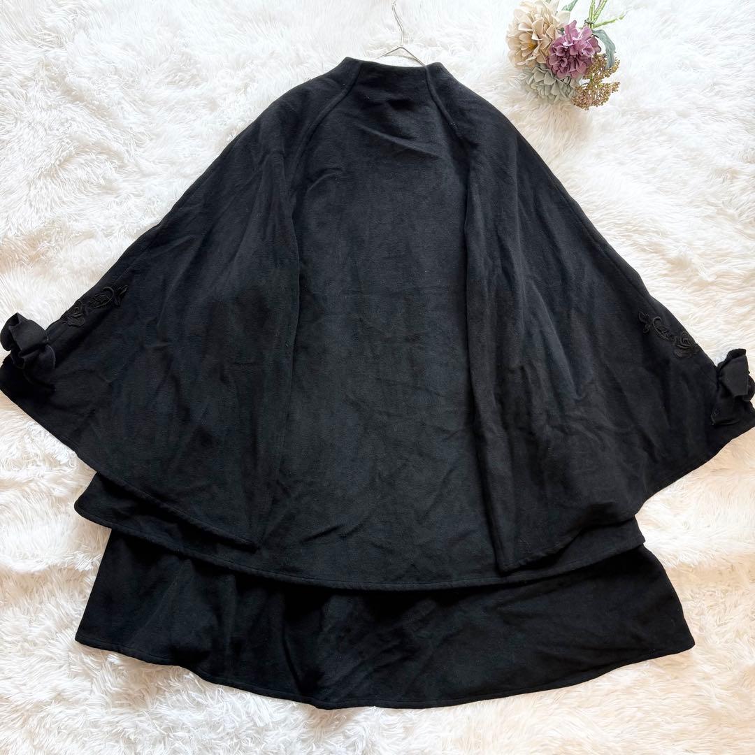洋服屋 薔薇モチーフ レース刺繍 アンゴラ ポンチョ 変形コート