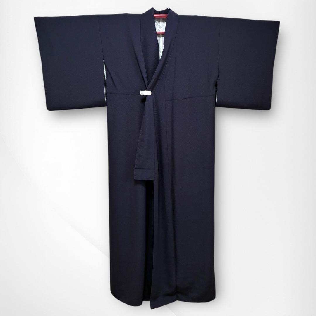 【美品✨】洗える着物　色無地　鬼シボ縮緬　暗い紫色　手縫い仕立て　幅広め　袷F8