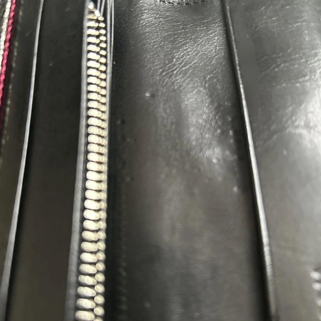 Vivienne Westwoodエンボス加工 長財布