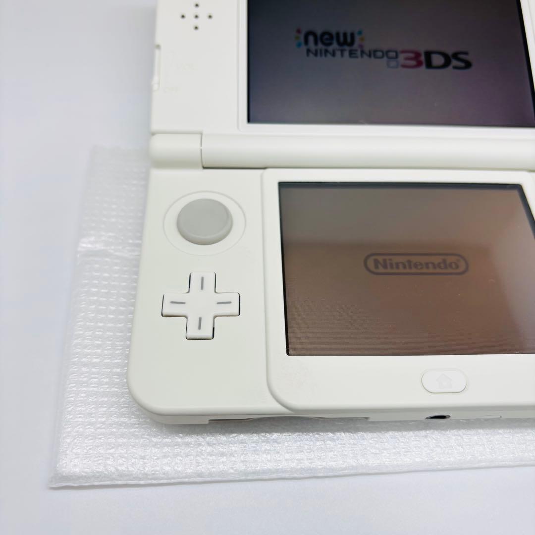 2664【ほぼ新品】Newニンテンドー3DS きせかえプレート ホワイト