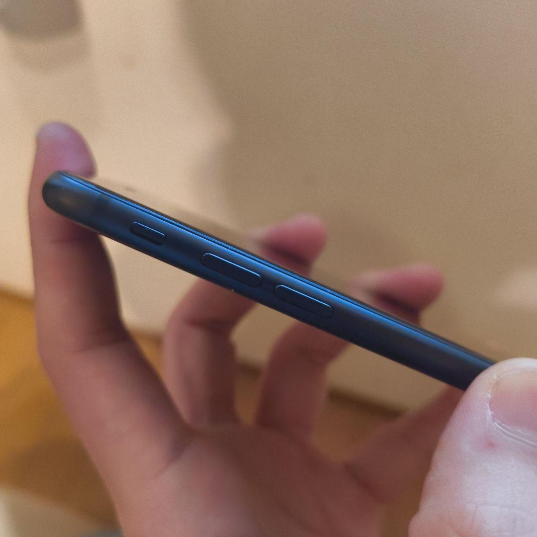 SIMフリー iphone SE 第2世代