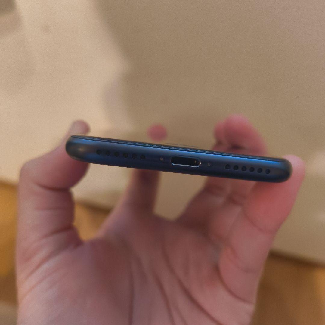 SIMフリー iphone SE 第2世代