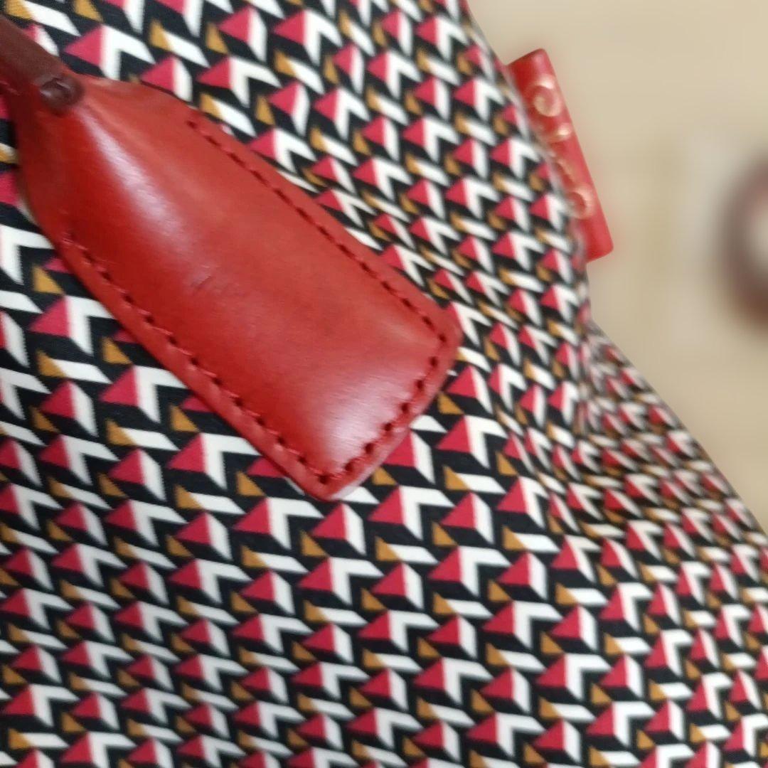 ロベルタピエリROBERTA PIERIトートバッグショルダー赤タタミ柄美品軽量