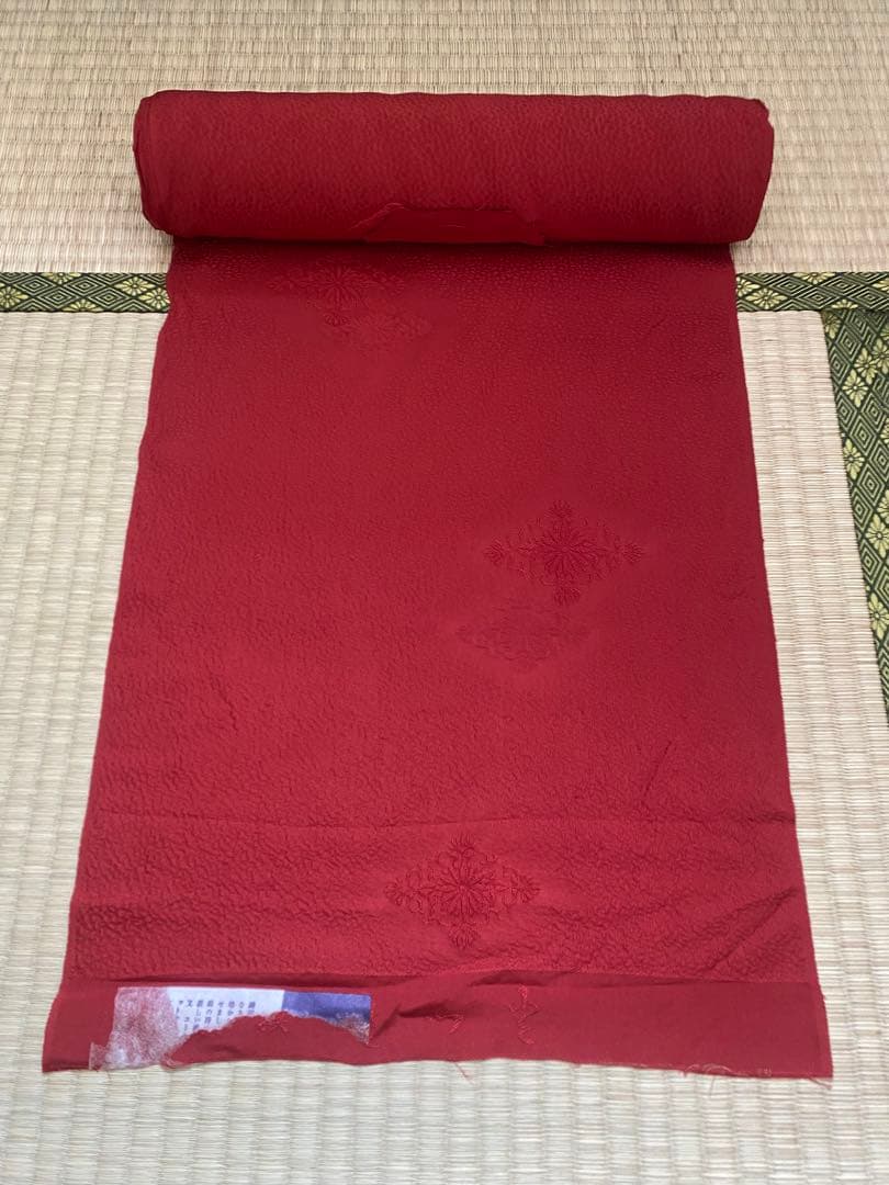 反物　絹　刺繍　着物　赤　赤丹色 未仕立て　リメイク/i020