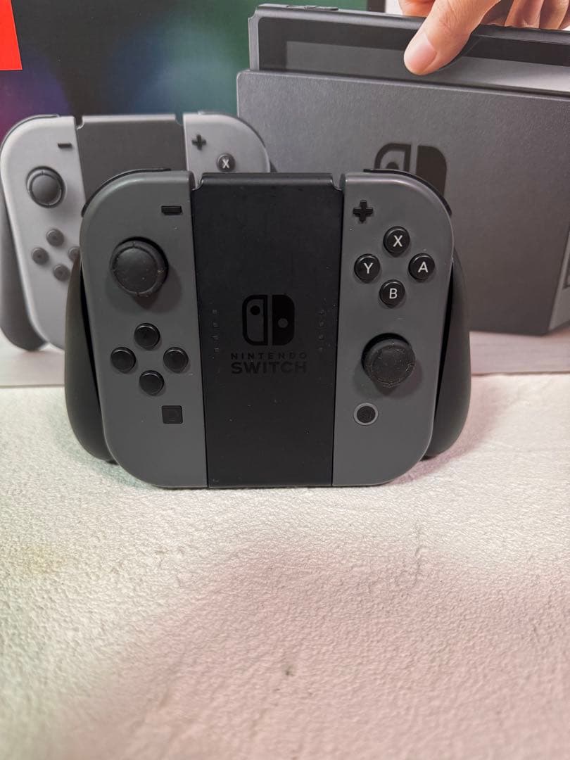 Nintendo Switch本体＋コントローラー セット　ソフト&SDカード付