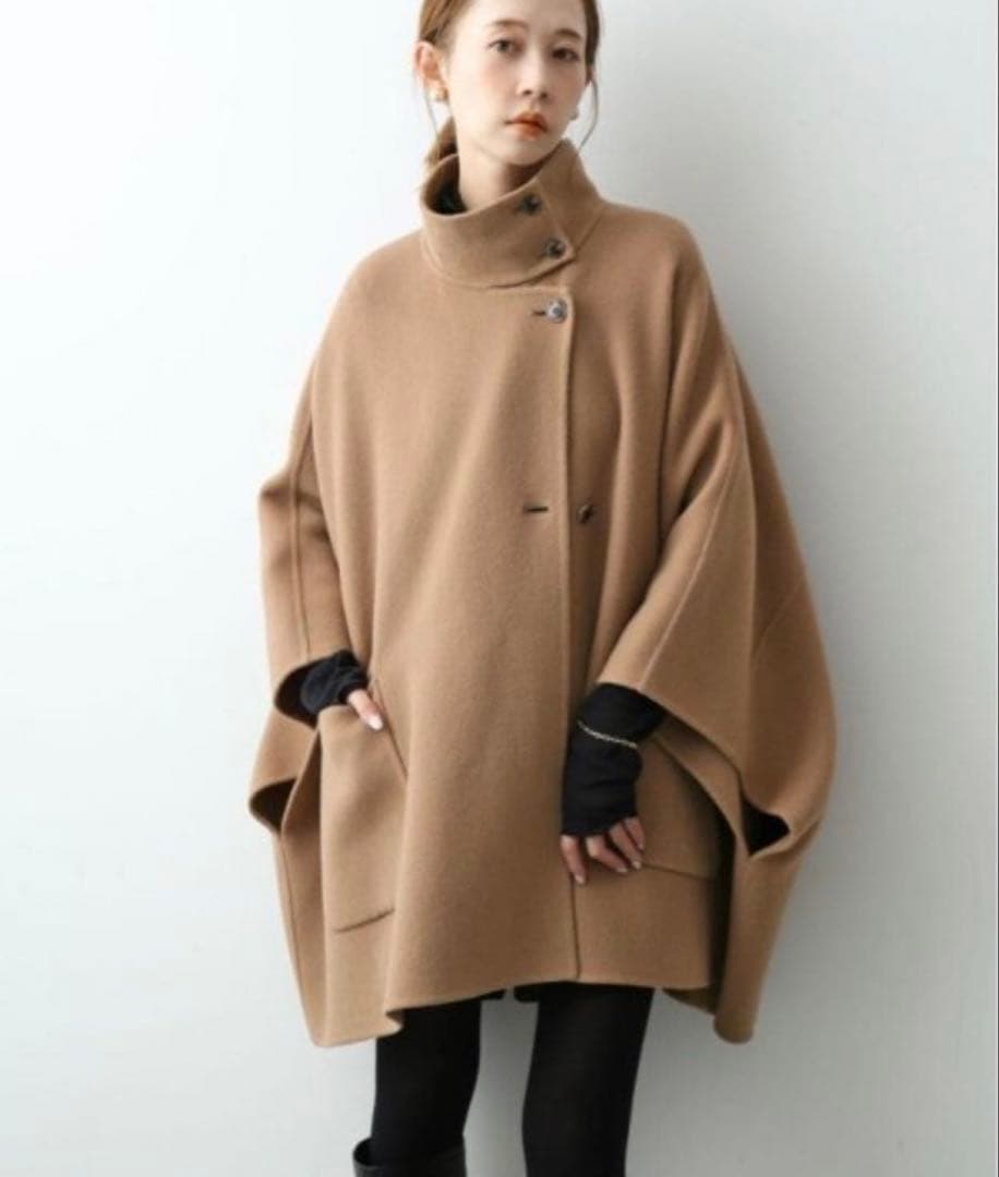 イエナ　スタンドカラーウールポンチョ　11月いっぱいの出品です。