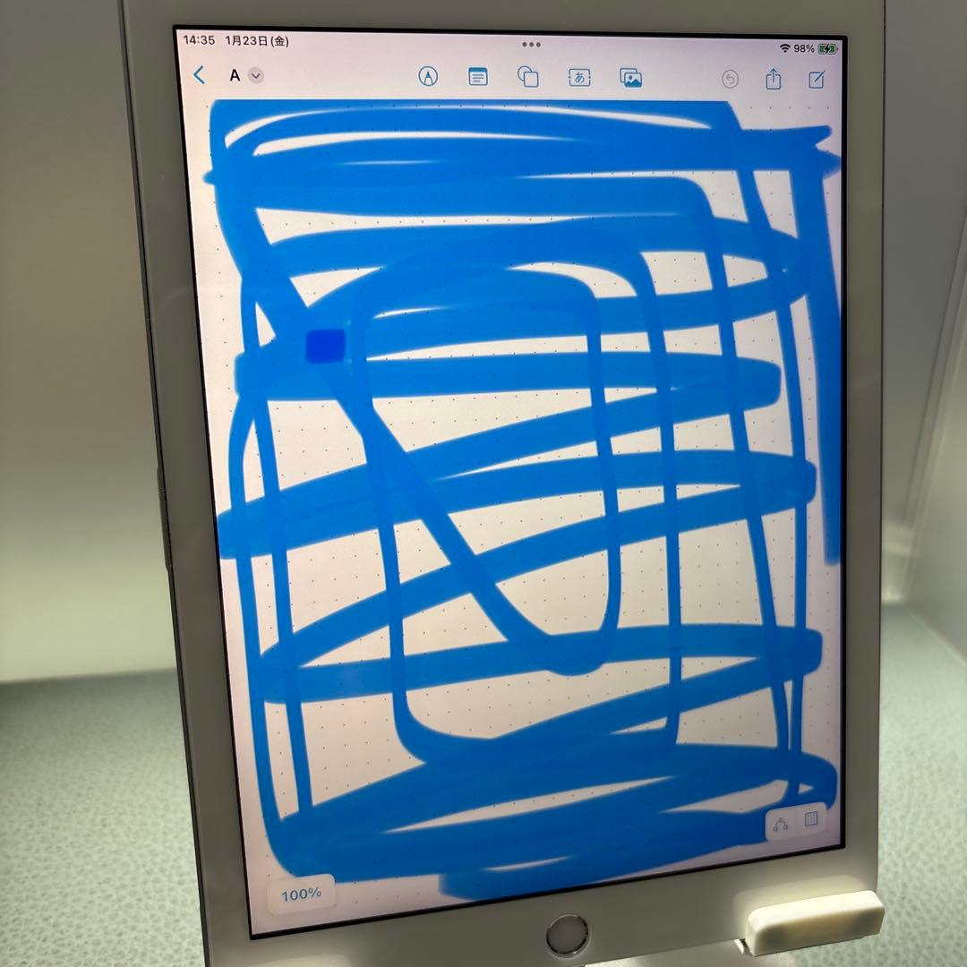 iPad6 32G Wi-FiとSIMフリー 88% 指紋認証不可