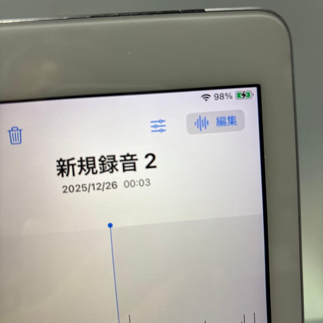 iPad6 32G Wi-FiとSIMフリー 88% 指紋認証不可