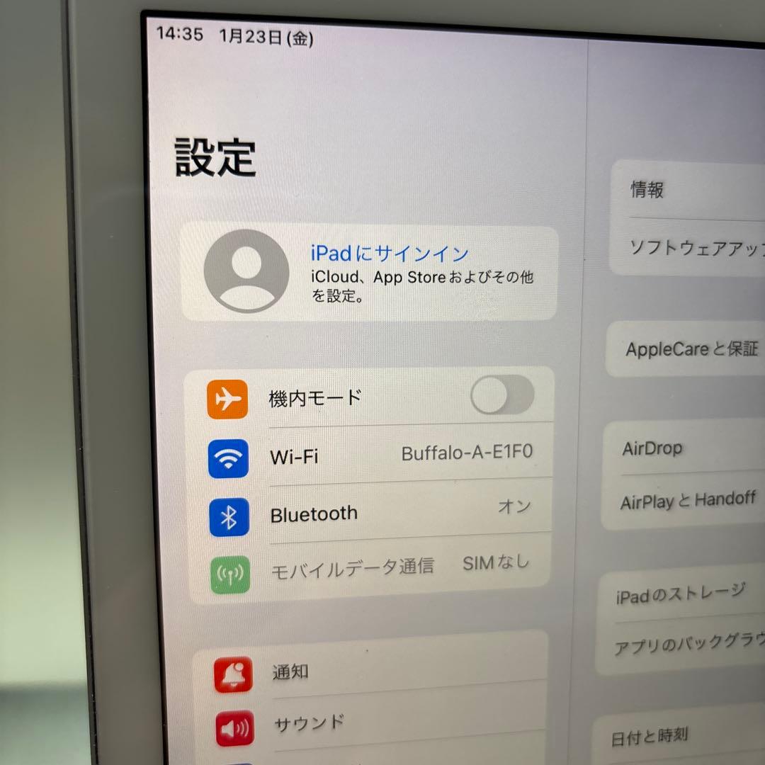 iPad6 32G Wi-FiとSIMフリー 88% 指紋認証不可
