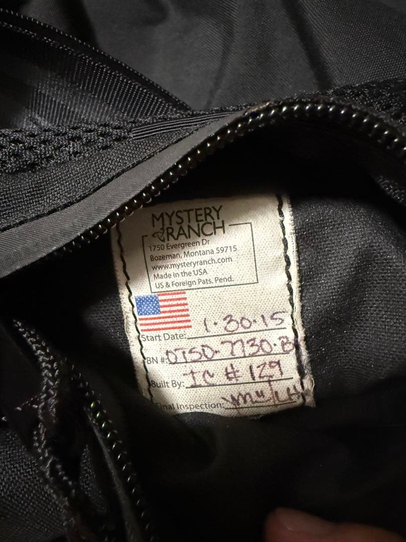 MYSTERY RANCH インベーダー　ブラックバッグ