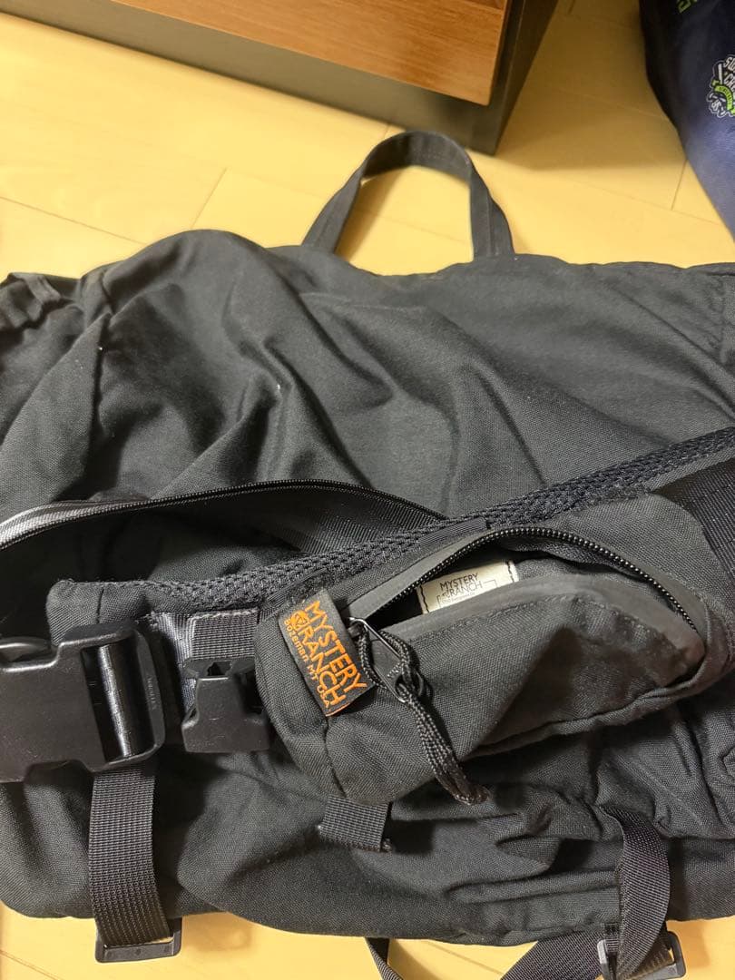 MYSTERY RANCH インベーダー　ブラックバッグ