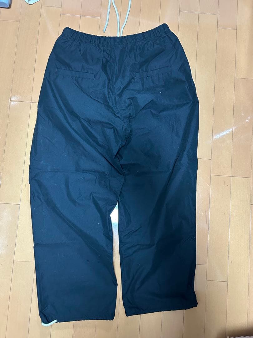 パンツ FEAR OF GOD ESSENTIALS RELAXED TROUSER