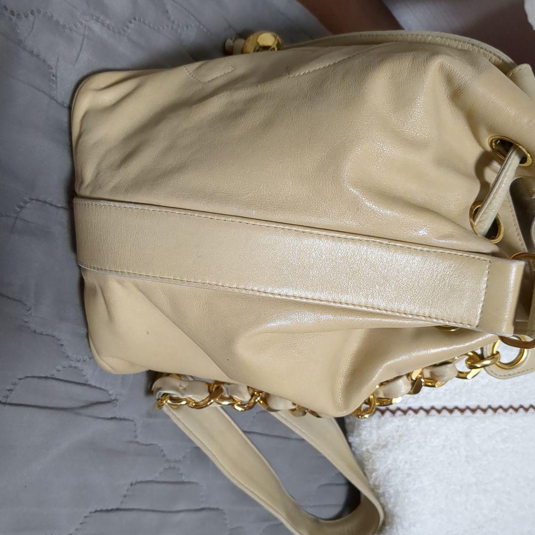 シャネル　チェーンショルダーバッグ　デカココマーク　ラムスキン　ベージュ