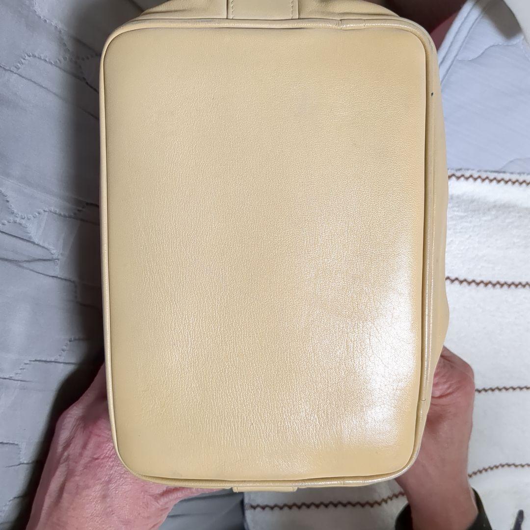 シャネル　チェーンショルダーバッグ　デカココマーク　ラムスキン　ベージュ