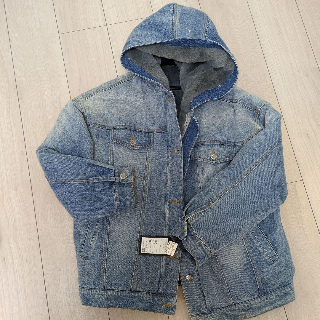フード付きライトブルーデニムジャケット
