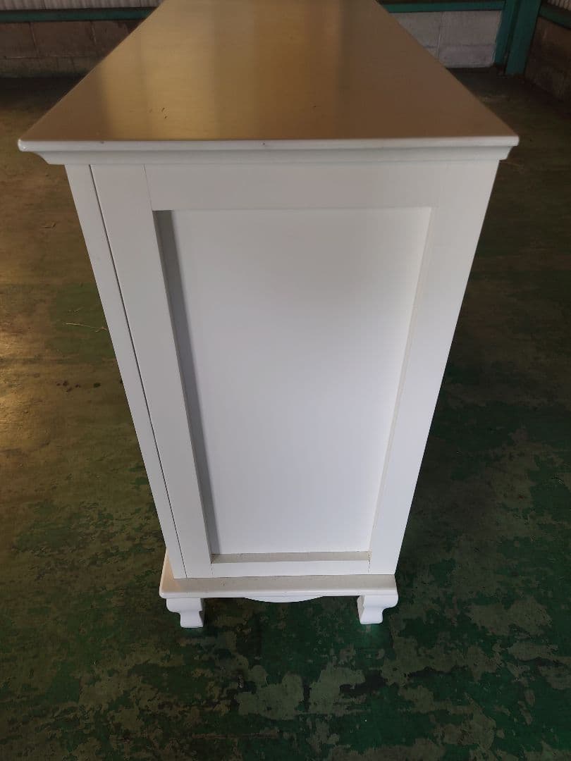 チェスト　白家具　猫脚　シャビーシック　ロココ　フレンチカントリー　サイドボード