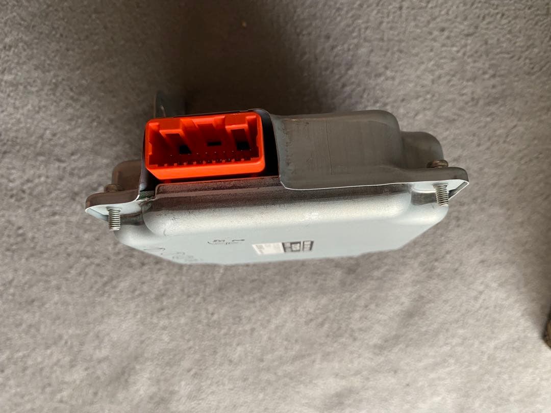 30プリウス　バッテリーボルテージセンサー　89892-47020