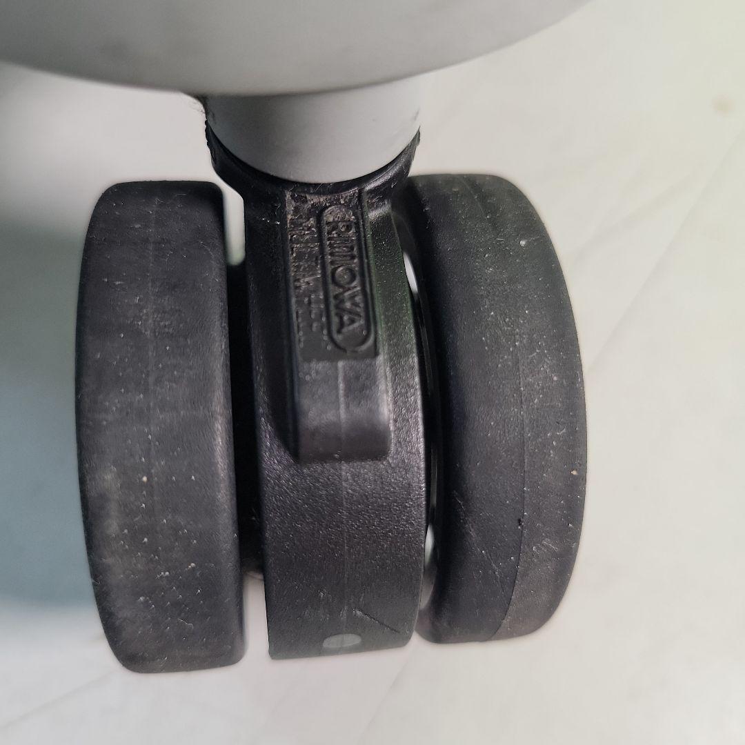 リモワ　オリジナル　925.53.00.4　キャビン　シルバー35リットル4輪