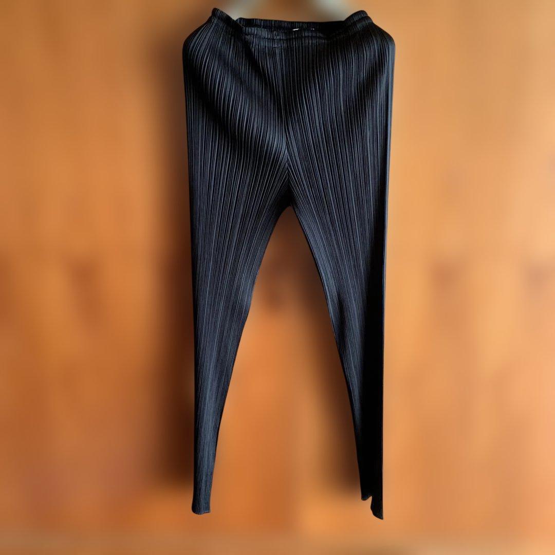 PLEATS PLEASE ブラック　パンツ