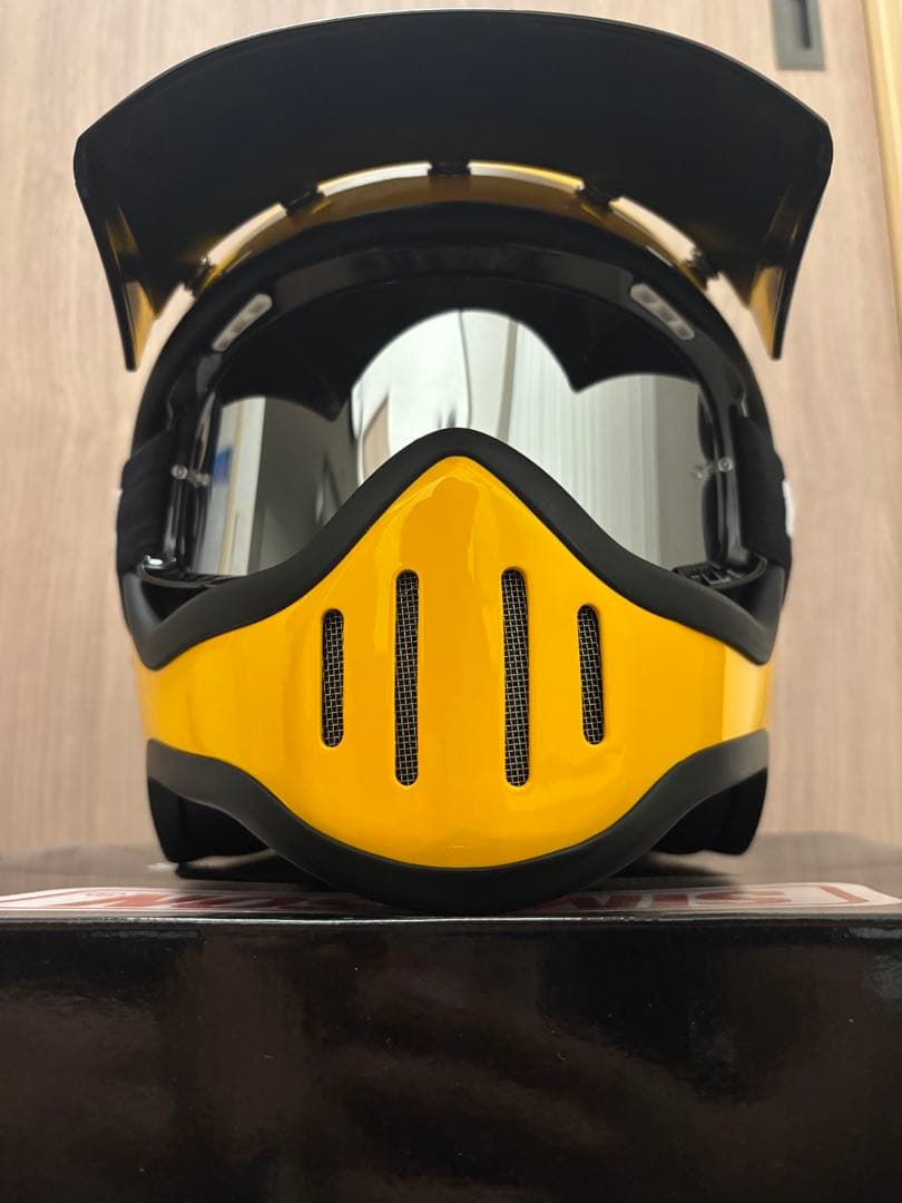 シンプソンm50 イエロー　ゴーグル、バイザー付き　Mサイズ