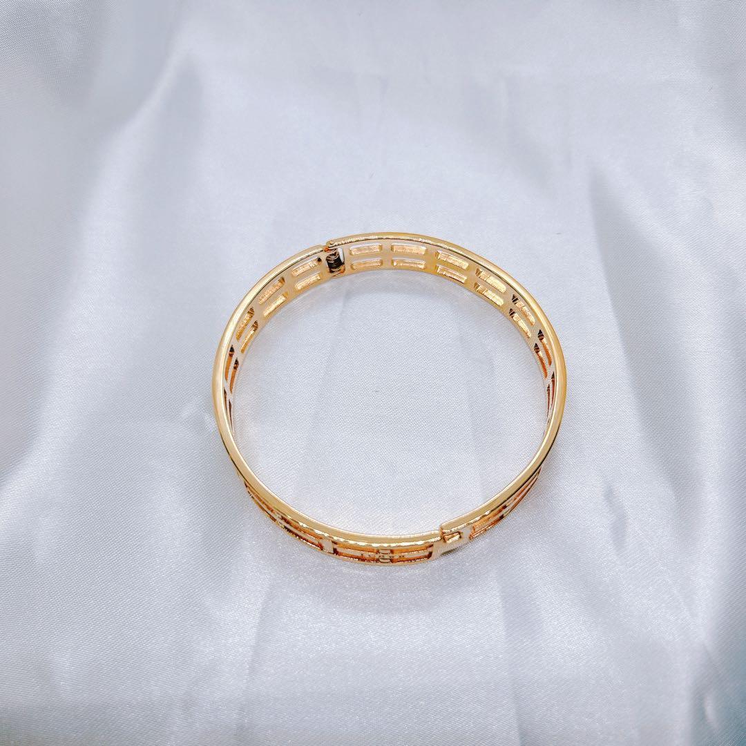 鑑定済 美品 LOEWE ロエベ ゴールド バングル ブレスレット 箱袋付