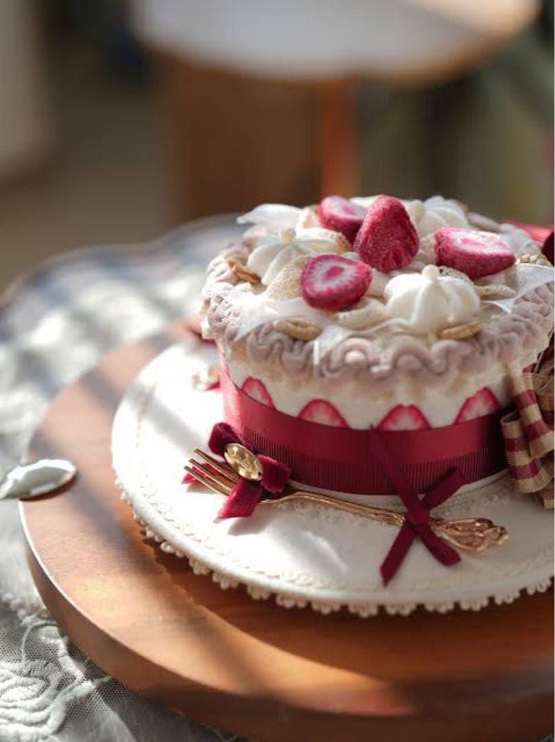 星箱works ホイップクリームホールケーキ　カクテルハット