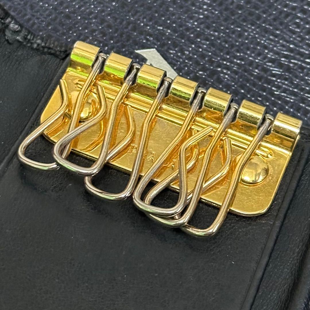 PRADA プラダ　キーケース　６連　ゴールドロゴ　ブラック