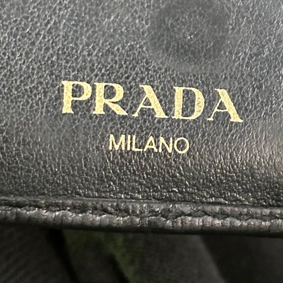 PRADA プラダ　キーケース　６連　ゴールドロゴ　ブラック