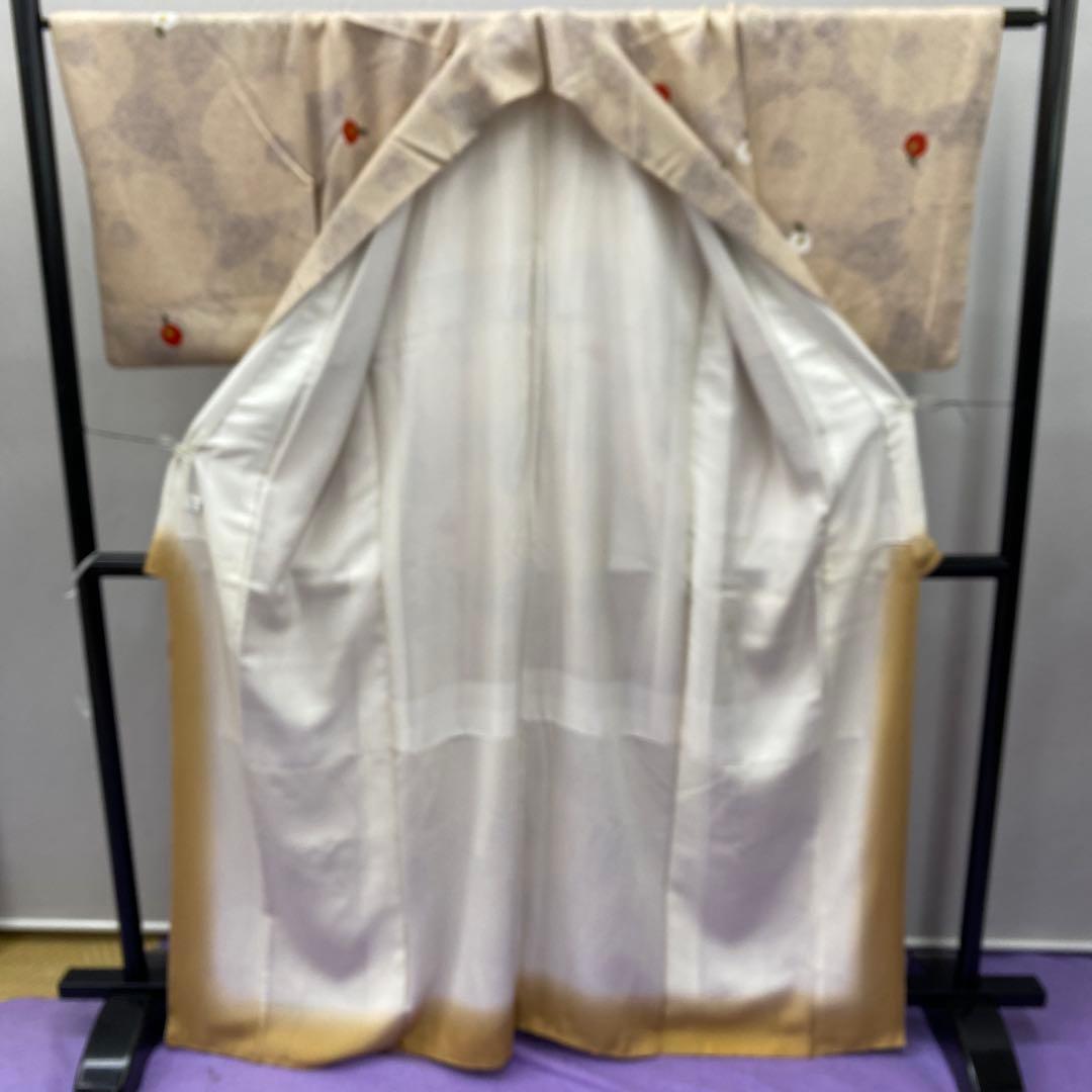 BY5405 椿　小紋　着物　正絹　おしゃれ着　ピンクベージュ　灰