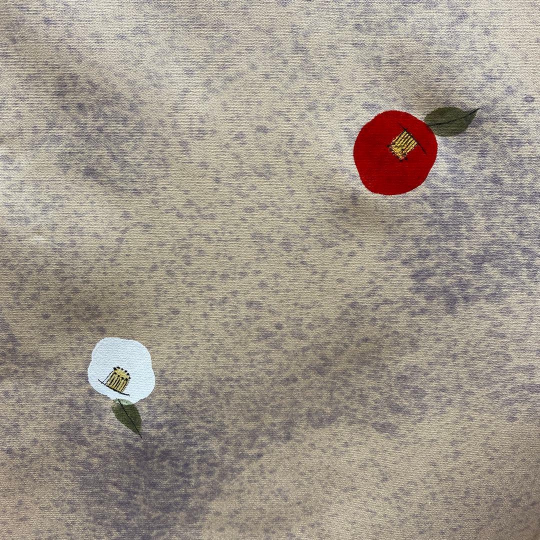 BY5405 椿　小紋　着物　正絹　おしゃれ着　ピンクベージュ　灰