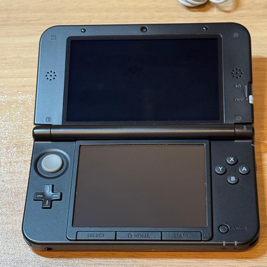 8-048 ニンテンドー3DS LL レッド×ブラック